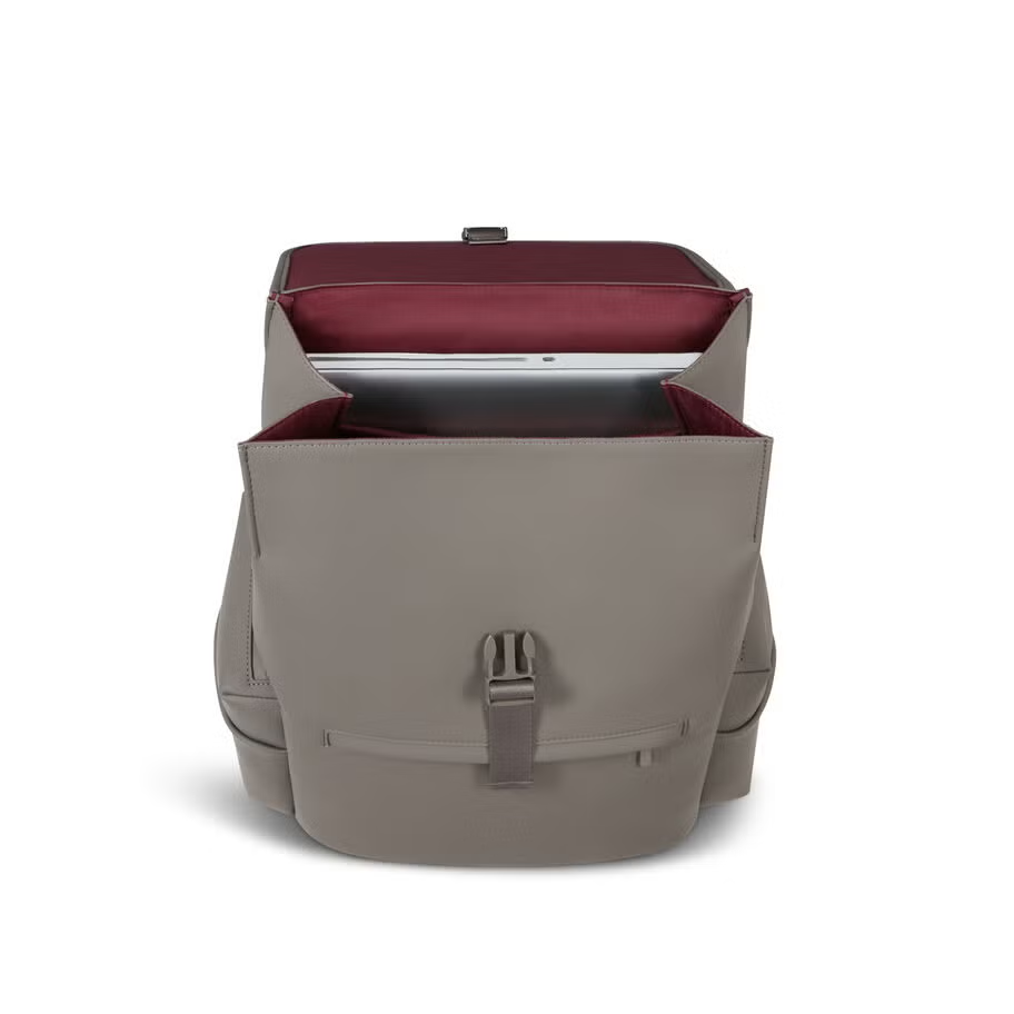 Flap Buckle 23L Commute Laptop Backpack
